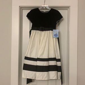 Holiday dress. Cream, black velveteen. Size 10.